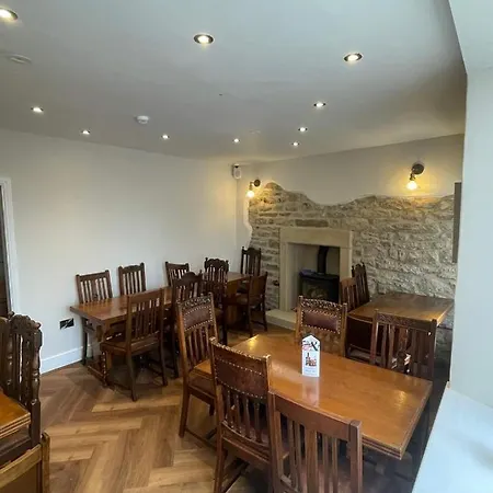 The Black Horse 호텔