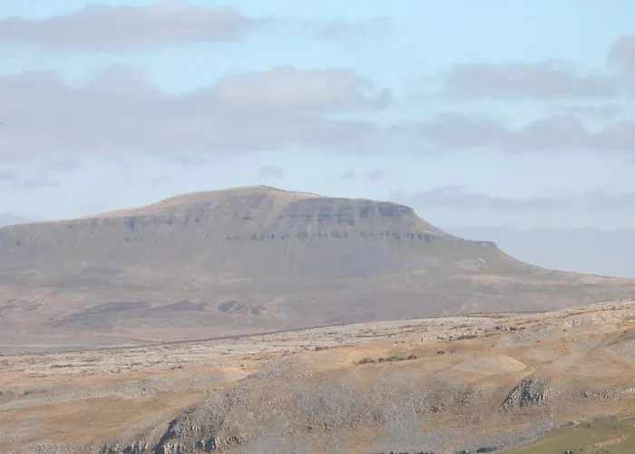 The Black Horse * Settle