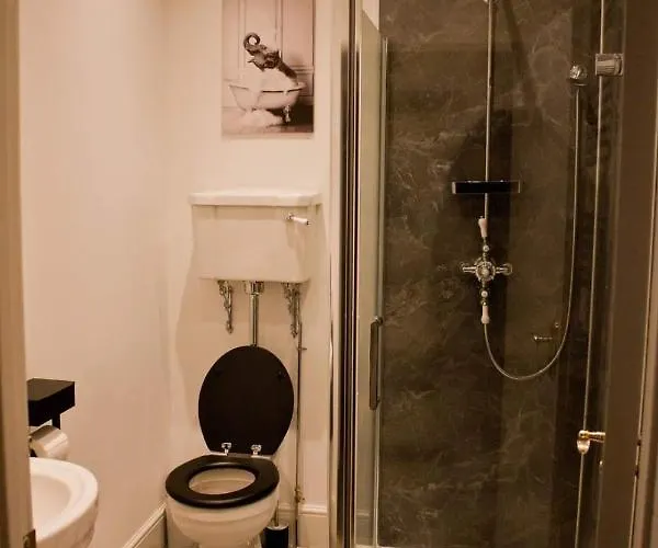 The Black Horse Hotel