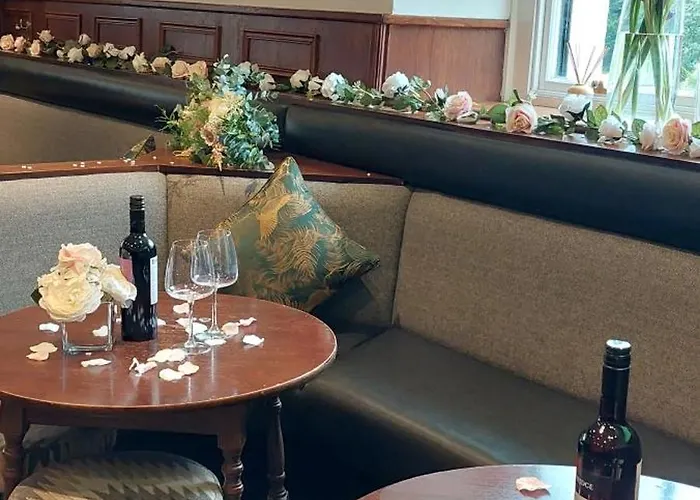 The Black Horse * Settle